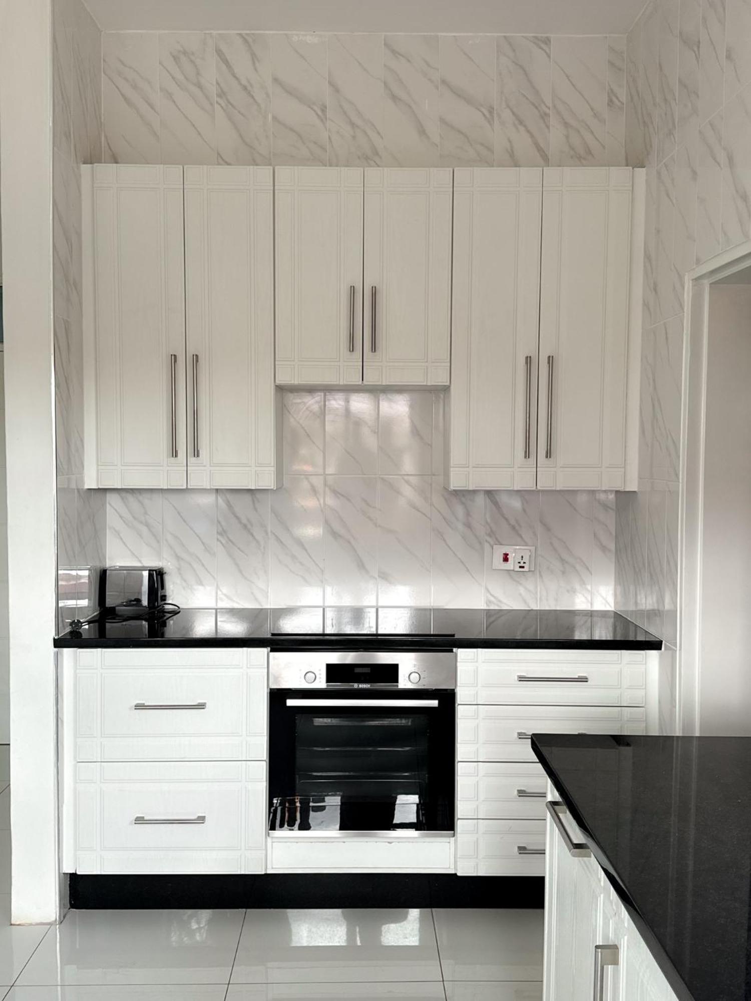 Holiday Villa Хараре Екстериор снимка